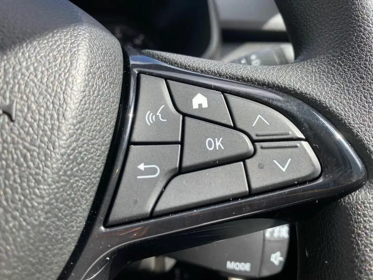 2022-dacia-sandero-10-sce-essential-big-16