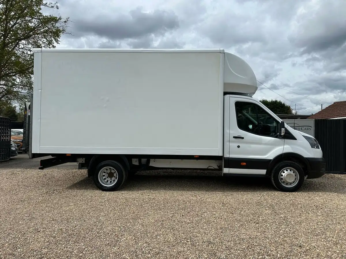 2021-ford-transit-20tdci-350-l2h1-leader-130pseu6dt-fwd-cab-big-1