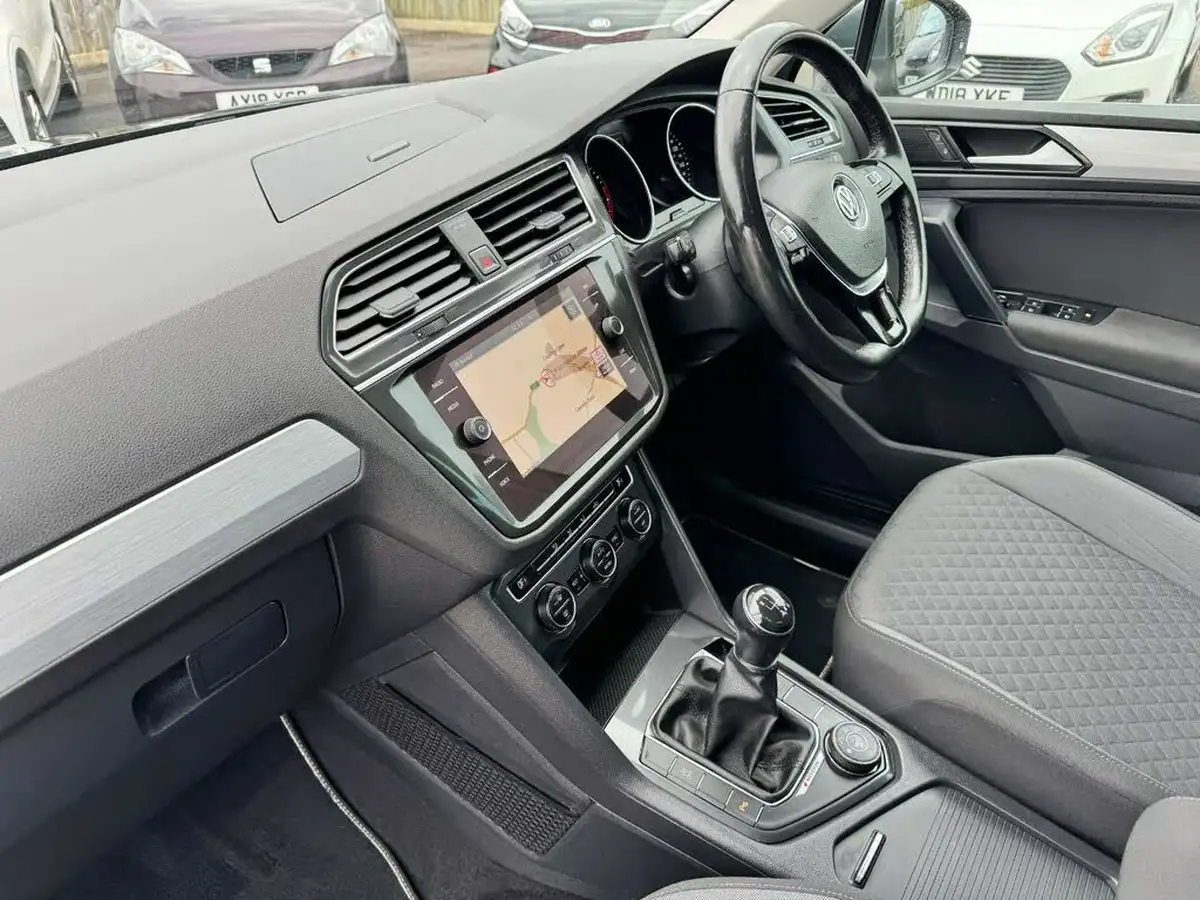 2018-volkswagen-tiguan-14-tsi-se-navigation-150ps-4motion-act-ss-big-16