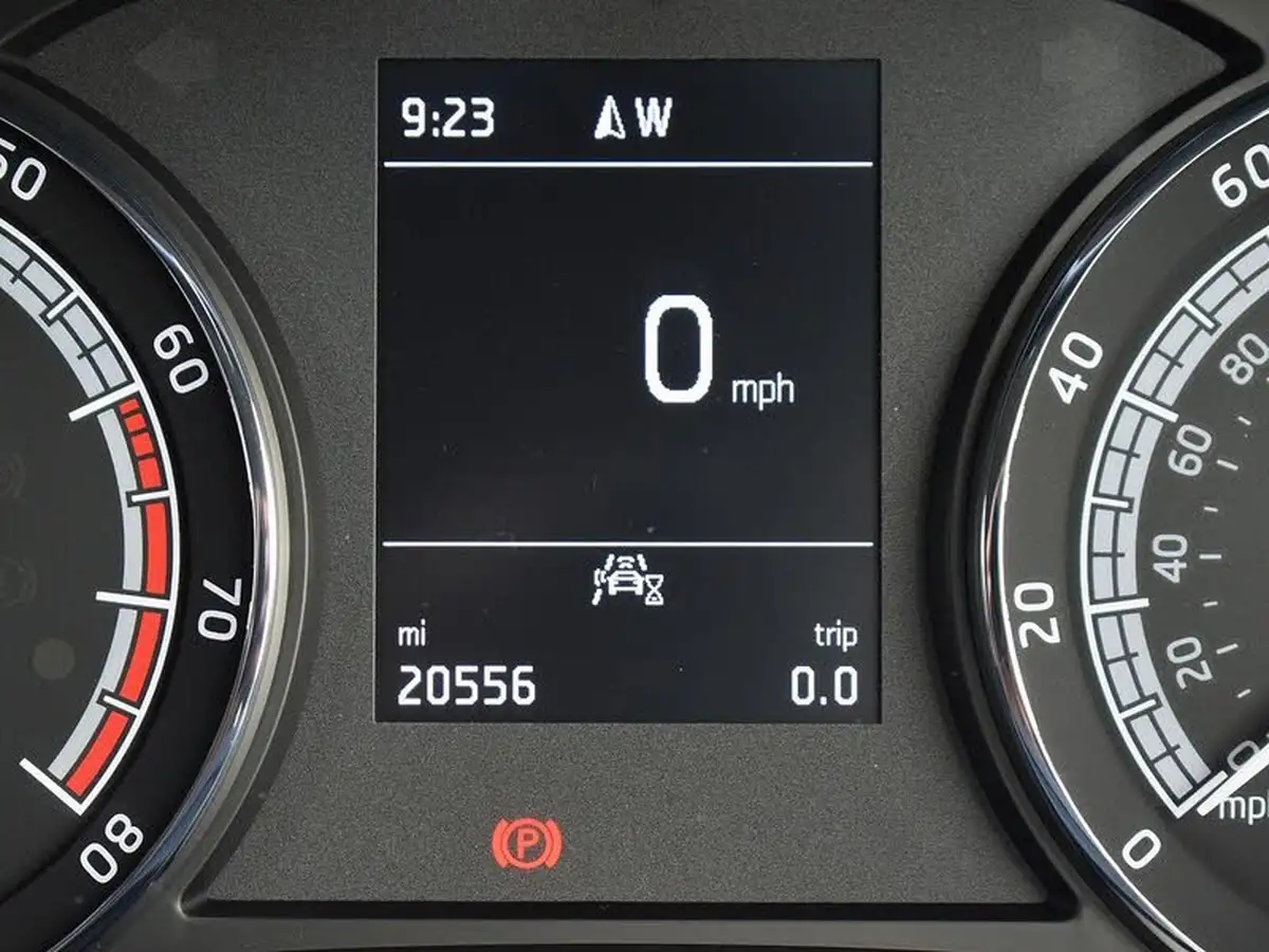 2022-skoda-karoq-15-tsi-se-technology-big-25