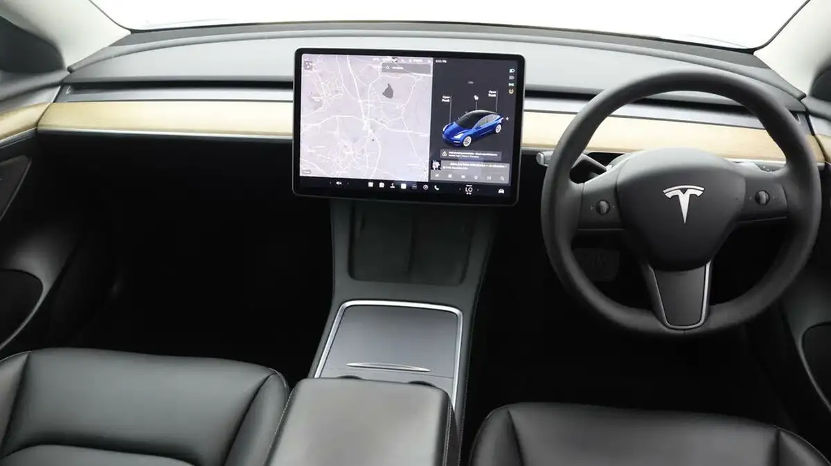 2021-tesla-model-3-e-long-range-4x4-big-12