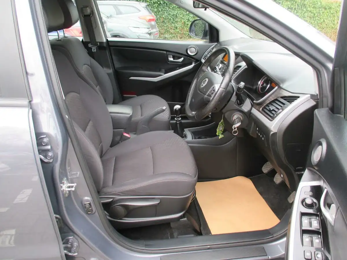 2018-ssangyong-korando-22td-se-4wd-big-22