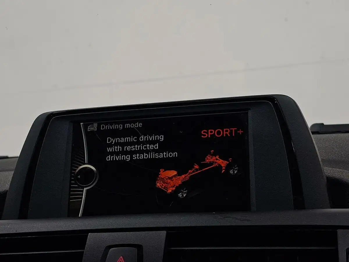 2014-bmw-1-series-16-116i-sport-ss-3d-big-66