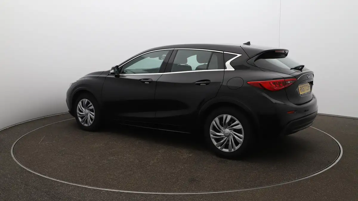 2017-infiniti-q30-15d-business-executive-dct-big-27