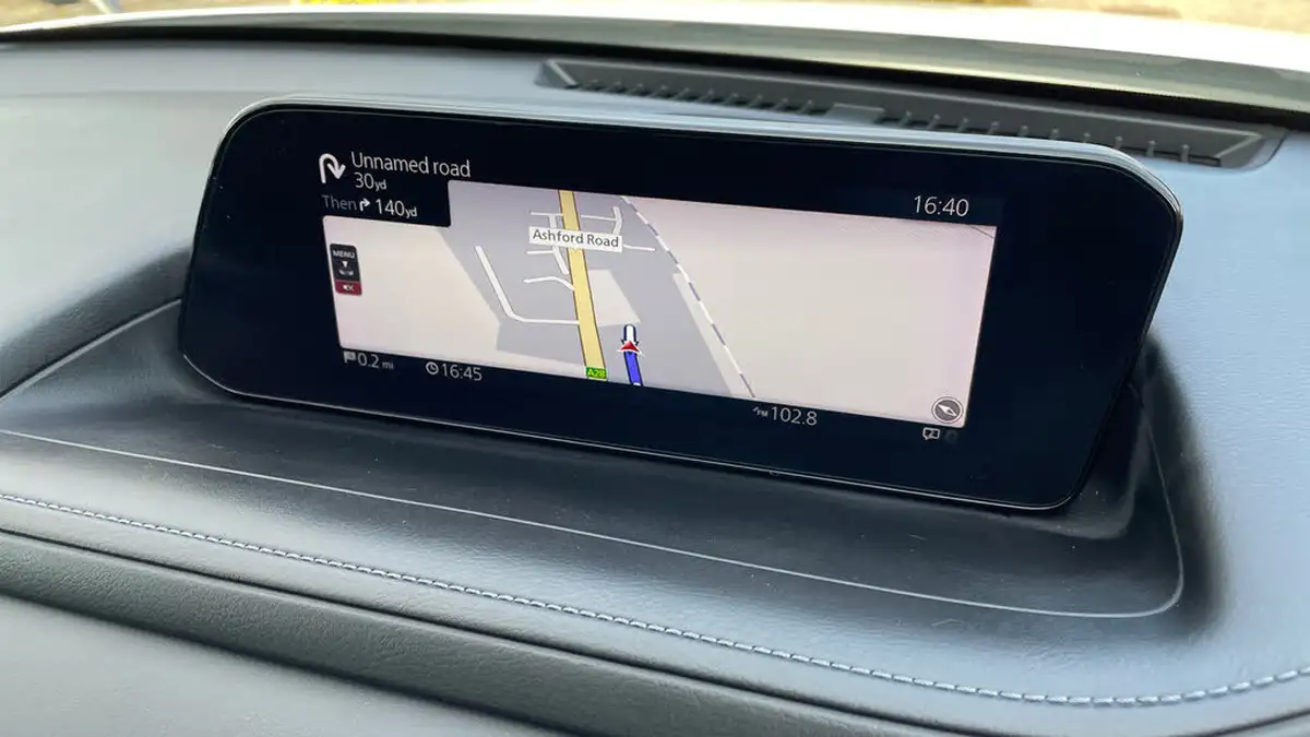 2021-mazda-cx-30-20-e-skyactiv-g-sport-lux-big-26