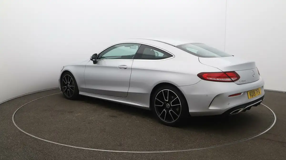 2019-mercedes-benz-c-class-20-c300-amg-line-premium-coupe-2d-big-5