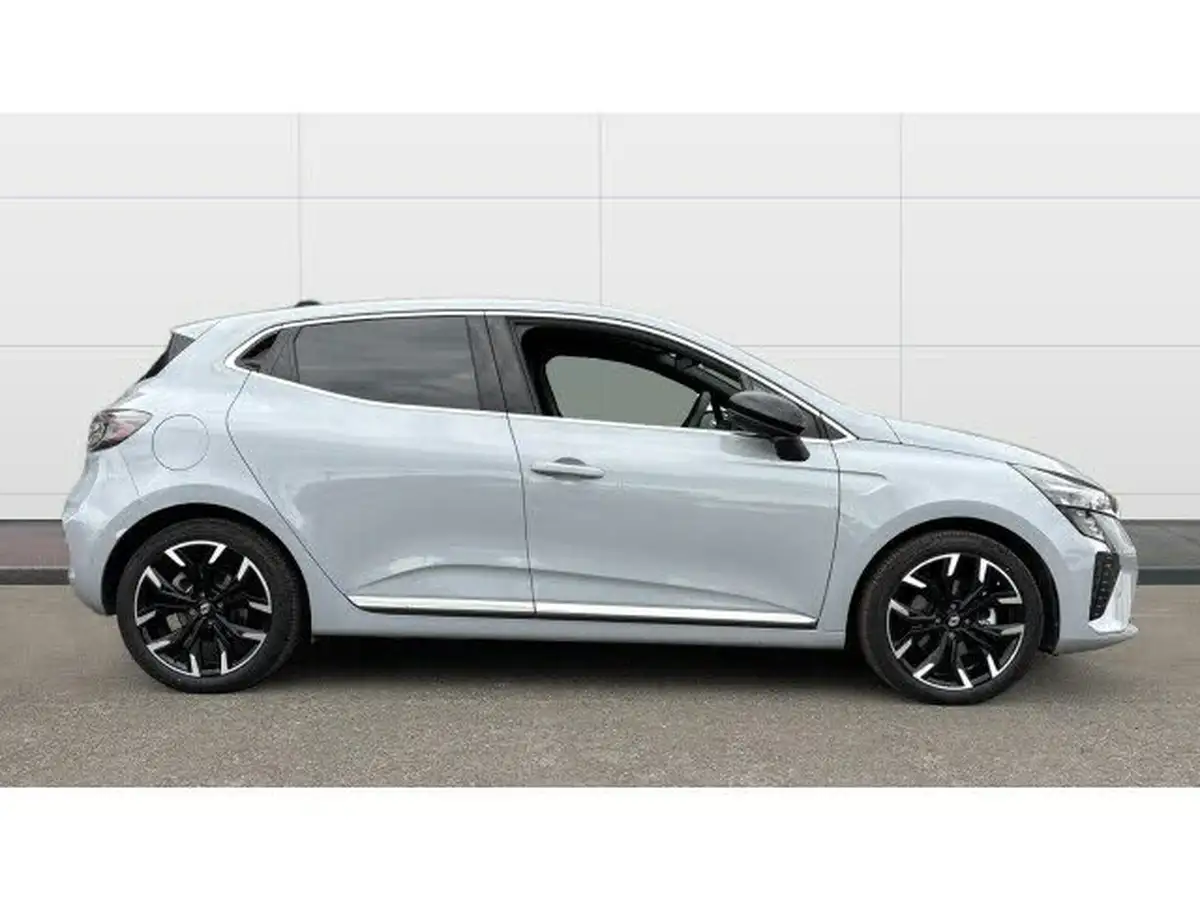 2024-renault-clio-16-techno-big-4