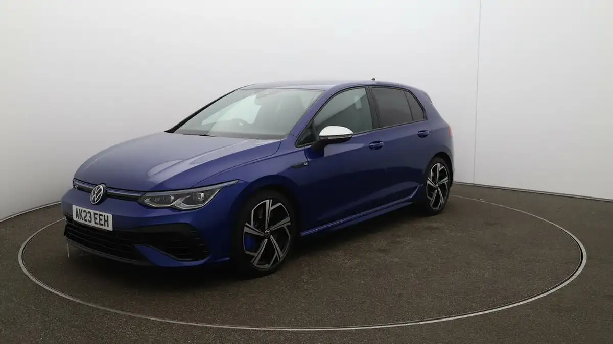 2023-volkswagen-golf-20-tsi-r-320ps-hatchback-big-3