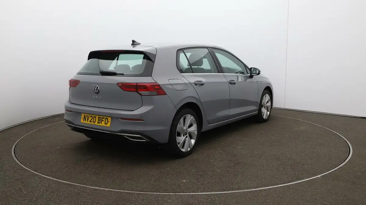 2020-volkswagen-golf-15-tsi-style-130ps-hatchback-big-7