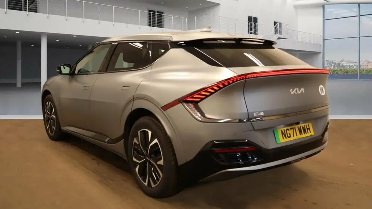 2022-kia-ev6-e-gt-line-320bhp-awd-heat-pump-big-1