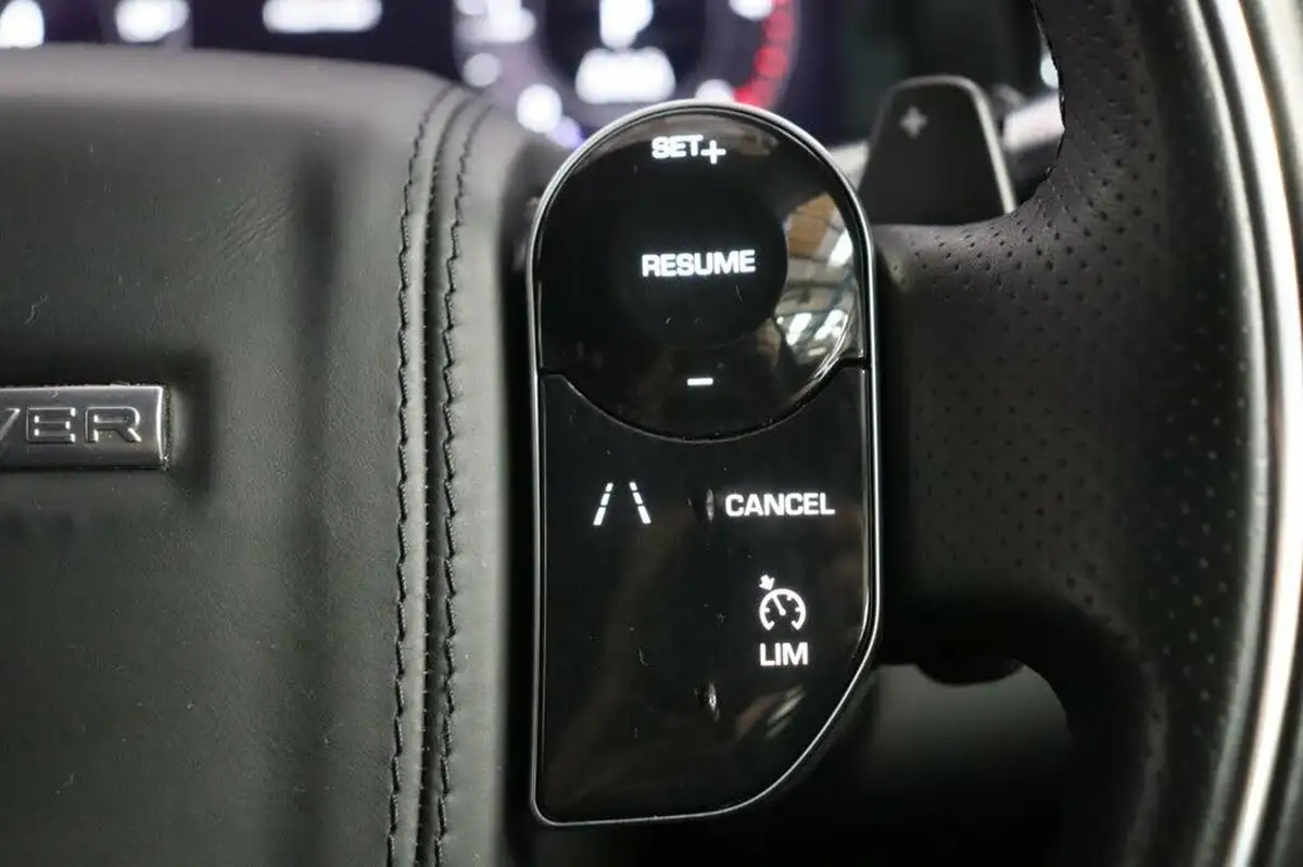 2019-land-rover-range-rover-evoque-20-d150-r-dynamic-se-big-34