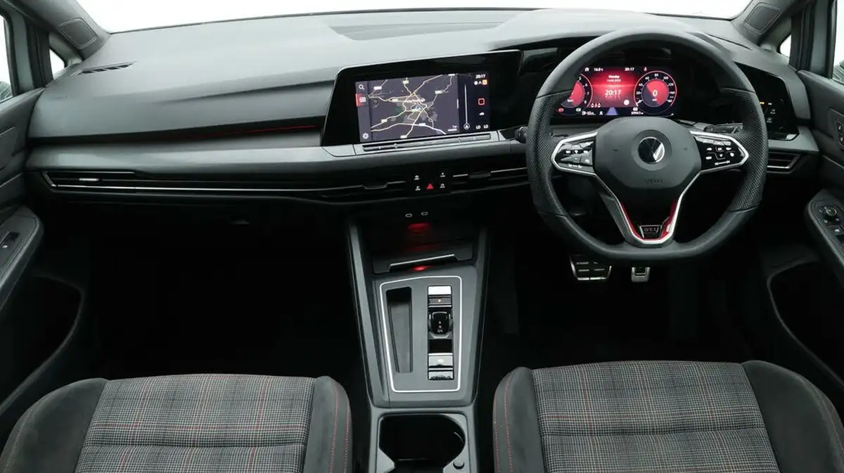 2022-volkswagen-golf-20-tsi-gti-dsg-big-13
