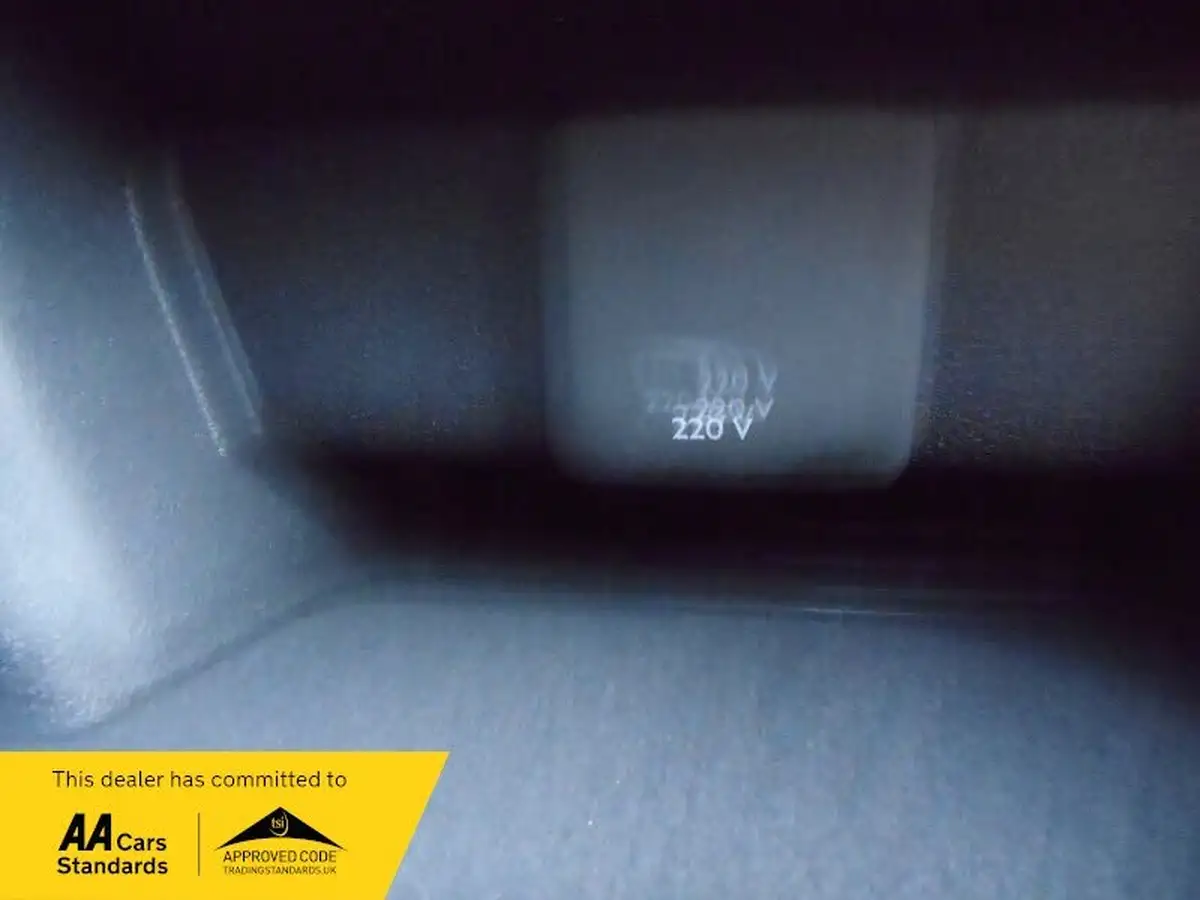 2019-toyota-proace-big-19