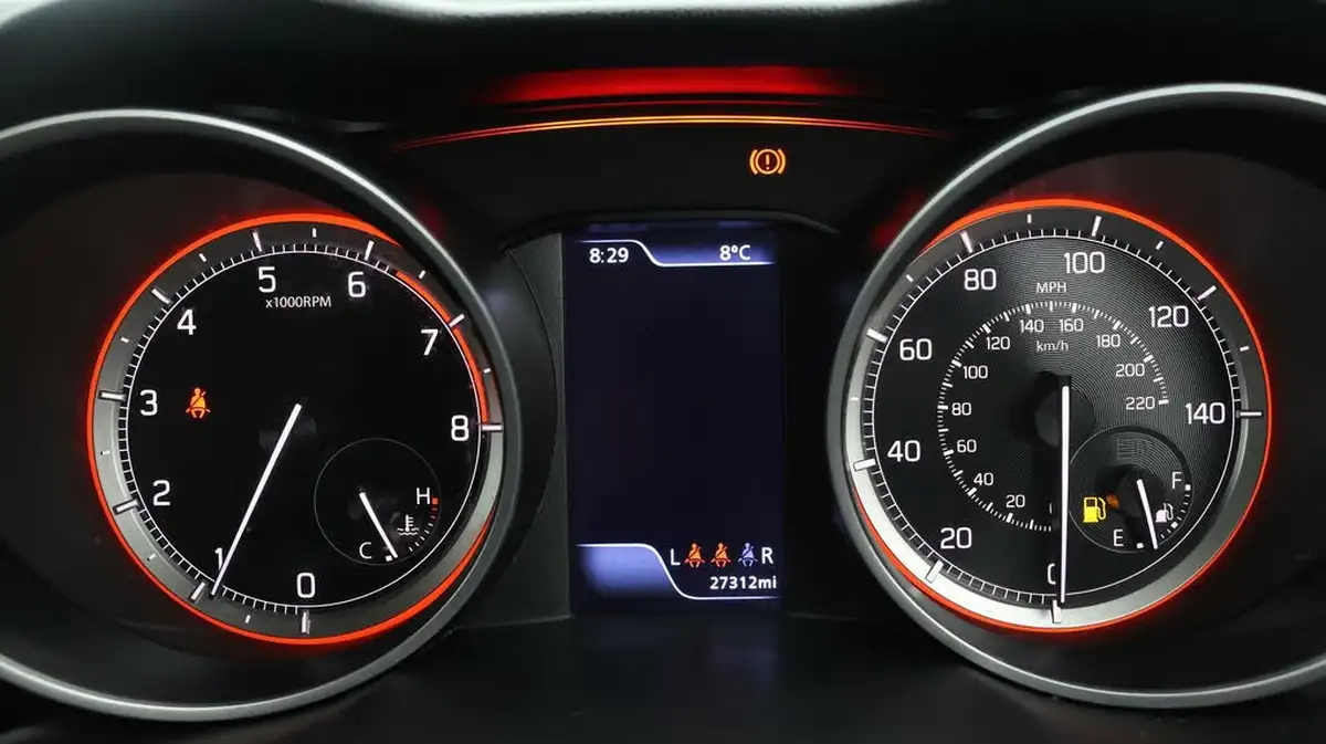 2019-suzuki-swift-10-boosterjet-sz5-shvs-big-9
