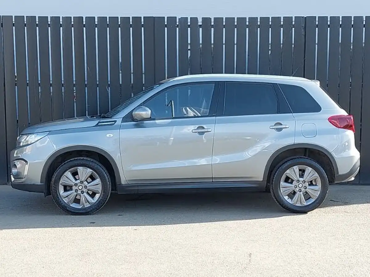 2022-suzuki-vitara-14-boosterjet-sz-t-big-3