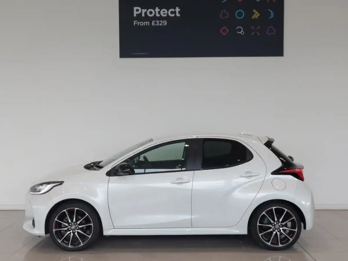 2023-toyota-yaris-15-vvt-i-gr-sport-114bhp-big-3