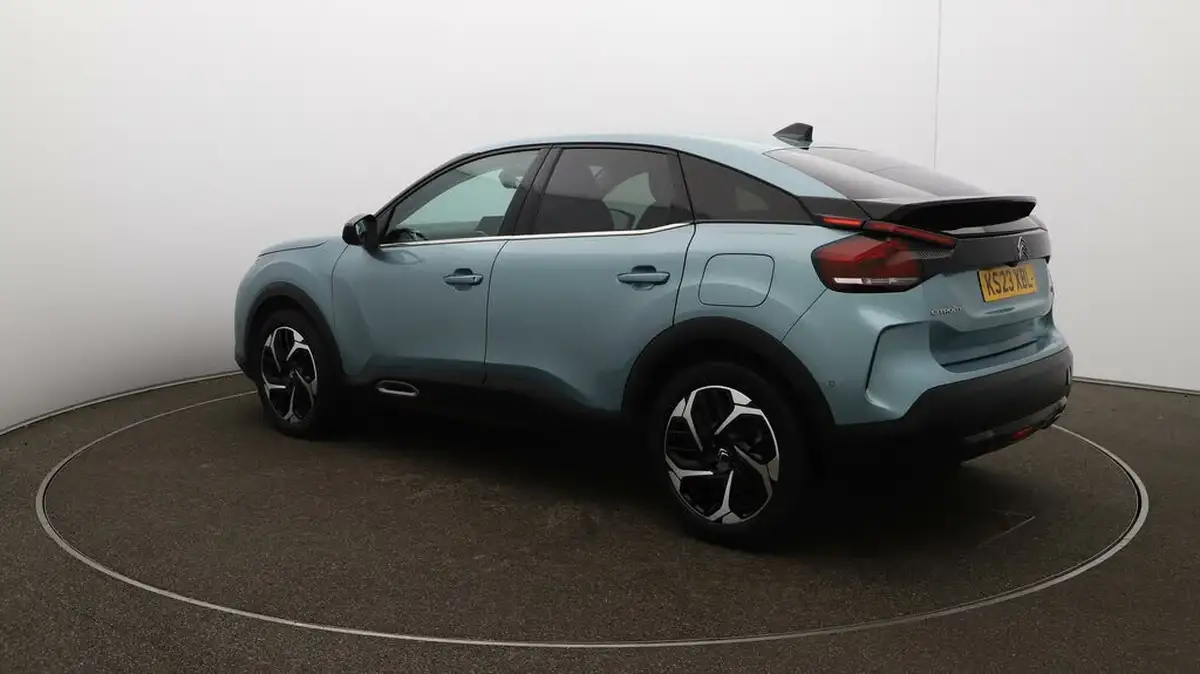 2023-citroen-c4-15bluehdi-shine-plus-big-5