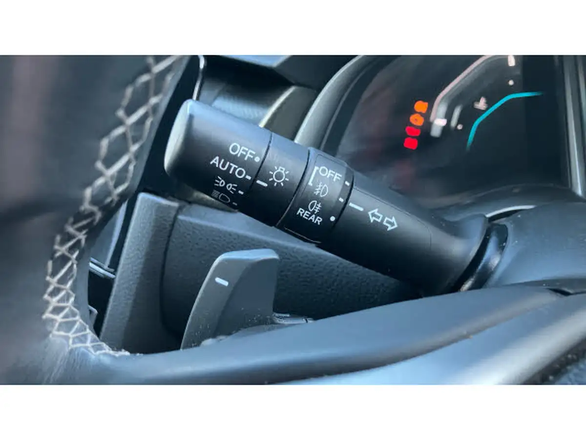 2018-honda-civic-10-vtec-turbo-sr-129ps-hatchback-5d-cvt-big-21