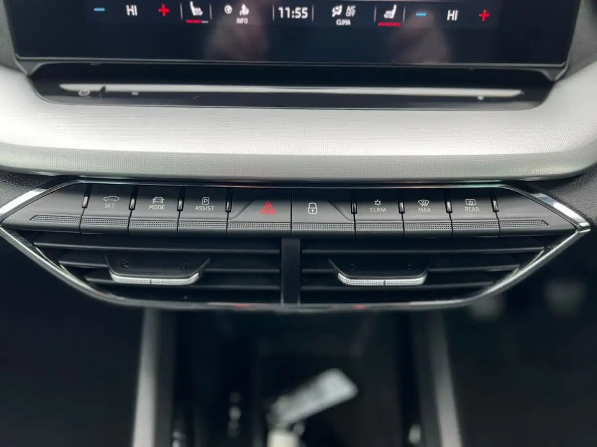 2020-skoda-octavia-15-tsi-se-l-first-edition-hatchback-big-39