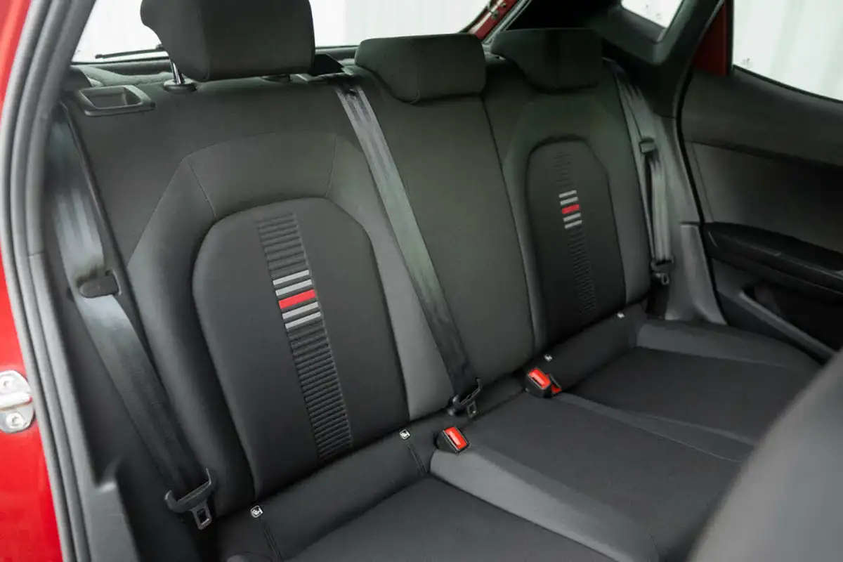2020-seat-ibiza-10-tsi-fr-115ps-big-10
