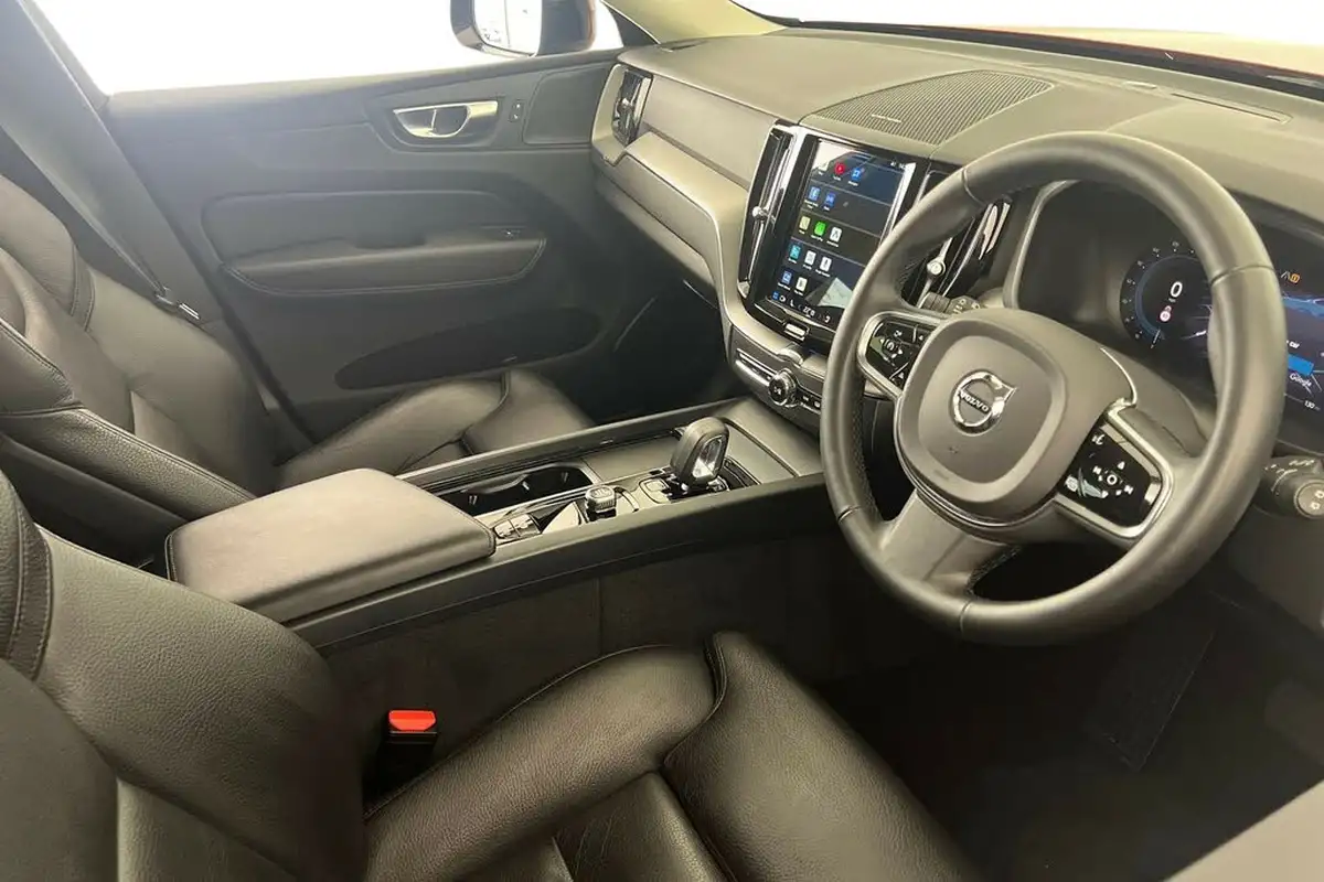 2022-volvo-xc60-20td-b4-plus-big-9