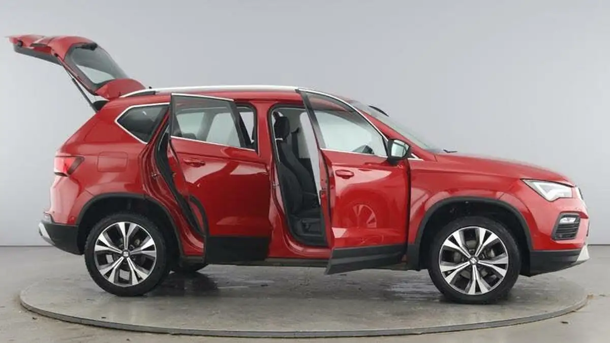 2022-seat-ateca-15-ecotsi-se-technology-big-9