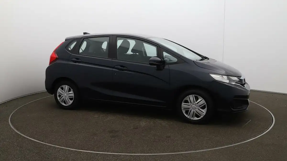 2019-honda-jazz-13-i-vtec-s-big-35