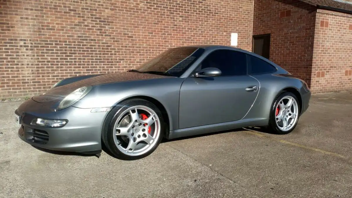 2005-porsche-911-36-carrera-rwd-coupe-big-2