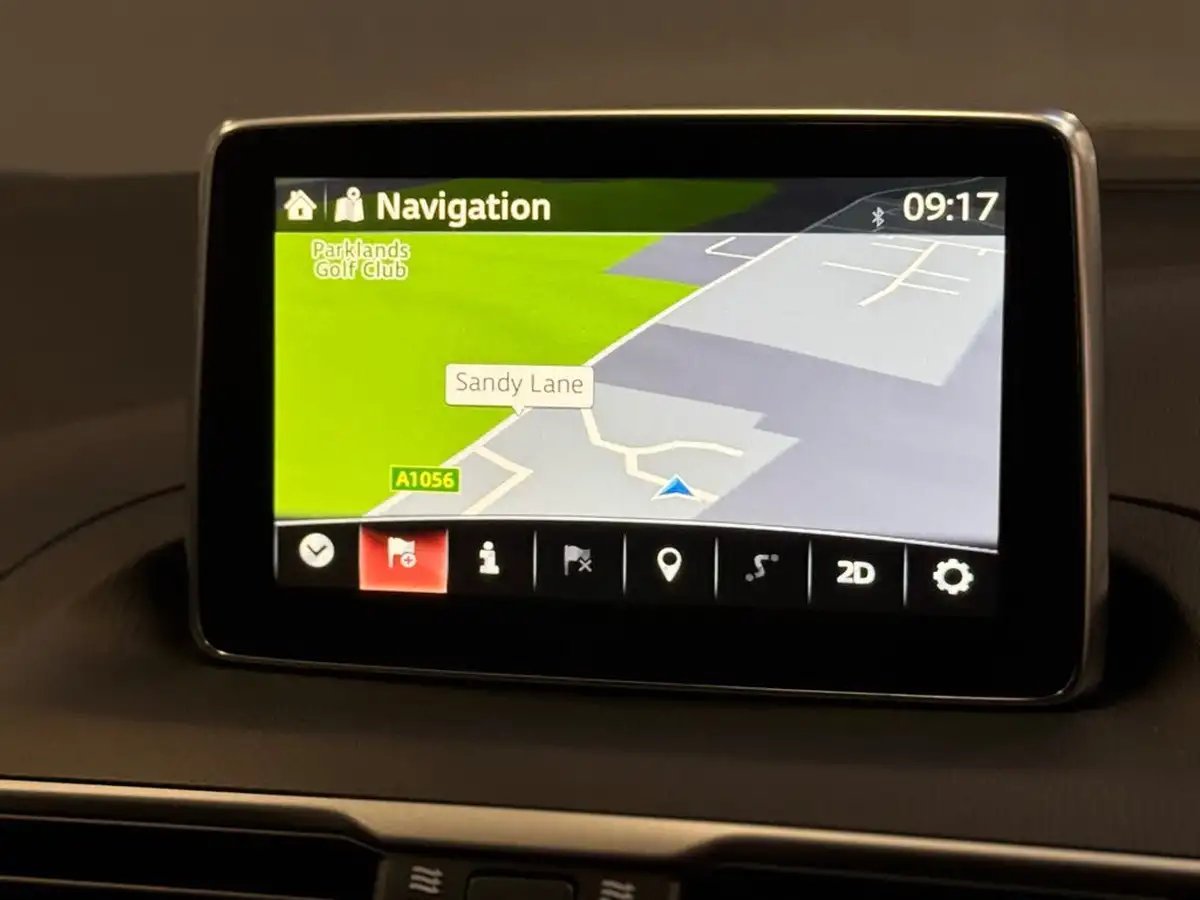 2016-mazda-mazda3-15-se-nav-big-19