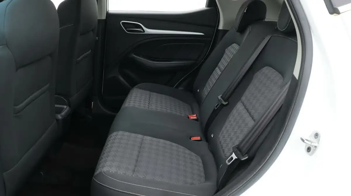 2019-mg-zs-suv-15-vti-tech-excite-106ps-big-16