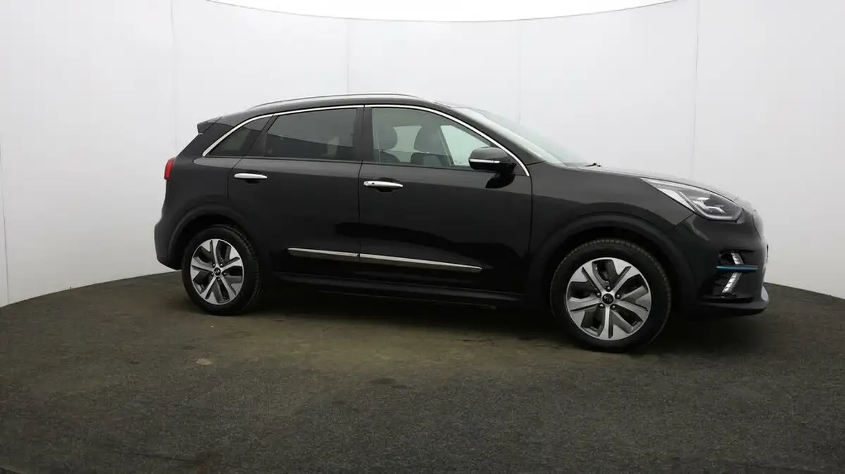 2021-kia-e-niro-ev-4-big-40