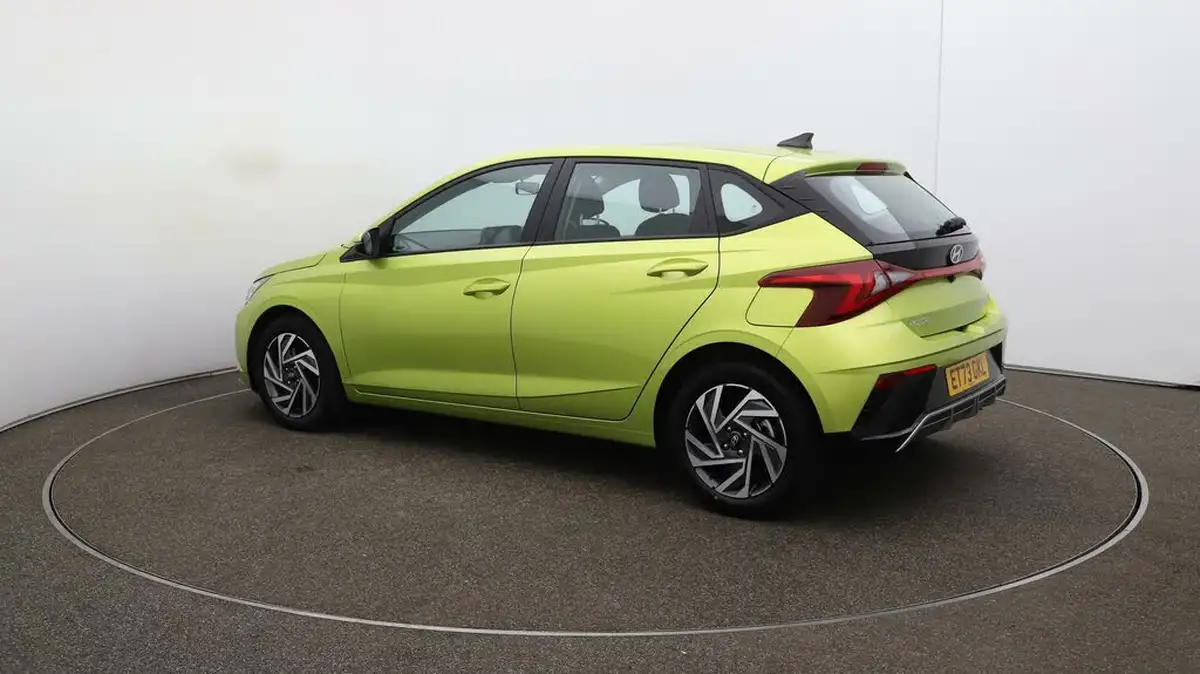 2024-hyundai-i20-10-t-gdi-advance-big-28