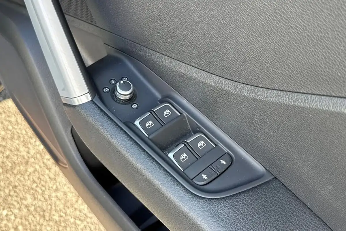 2019-audi-q2-15-35-tfsi-sport-cod-s-tronic-big-20