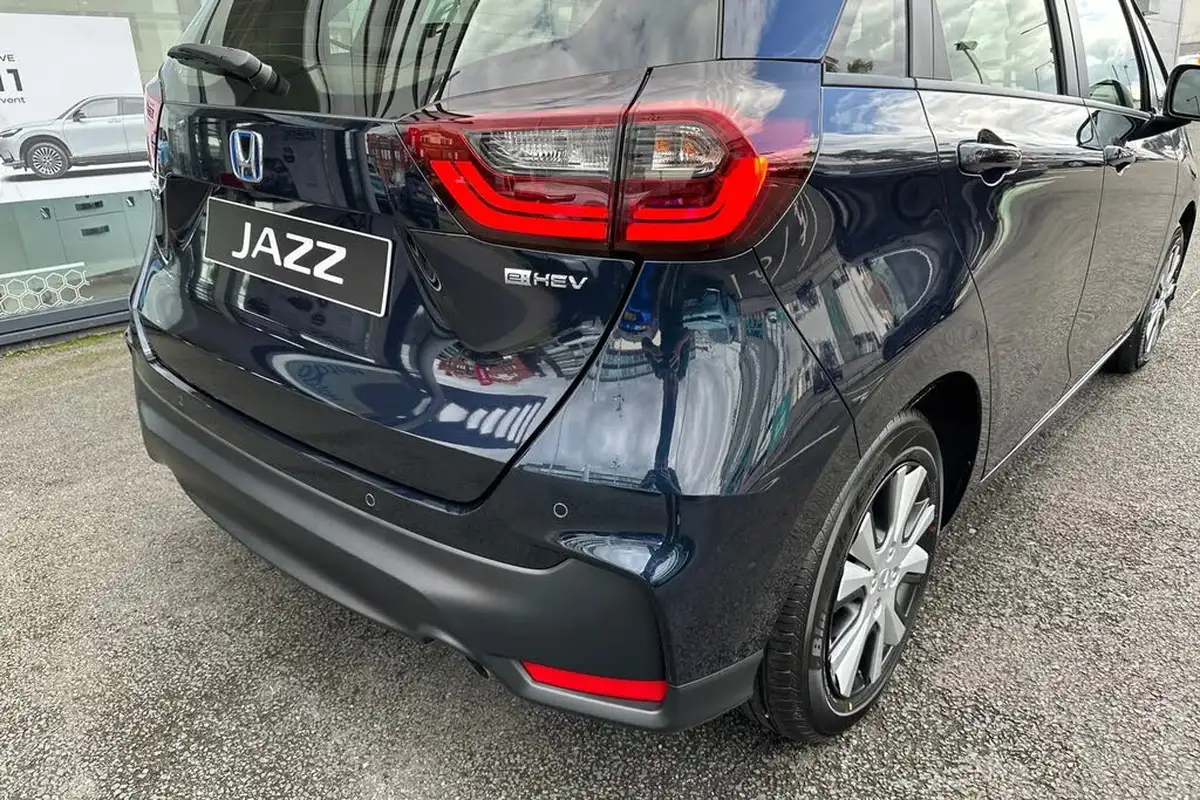 2025-honda-jazz-15-i-mmd-elegance-big-9