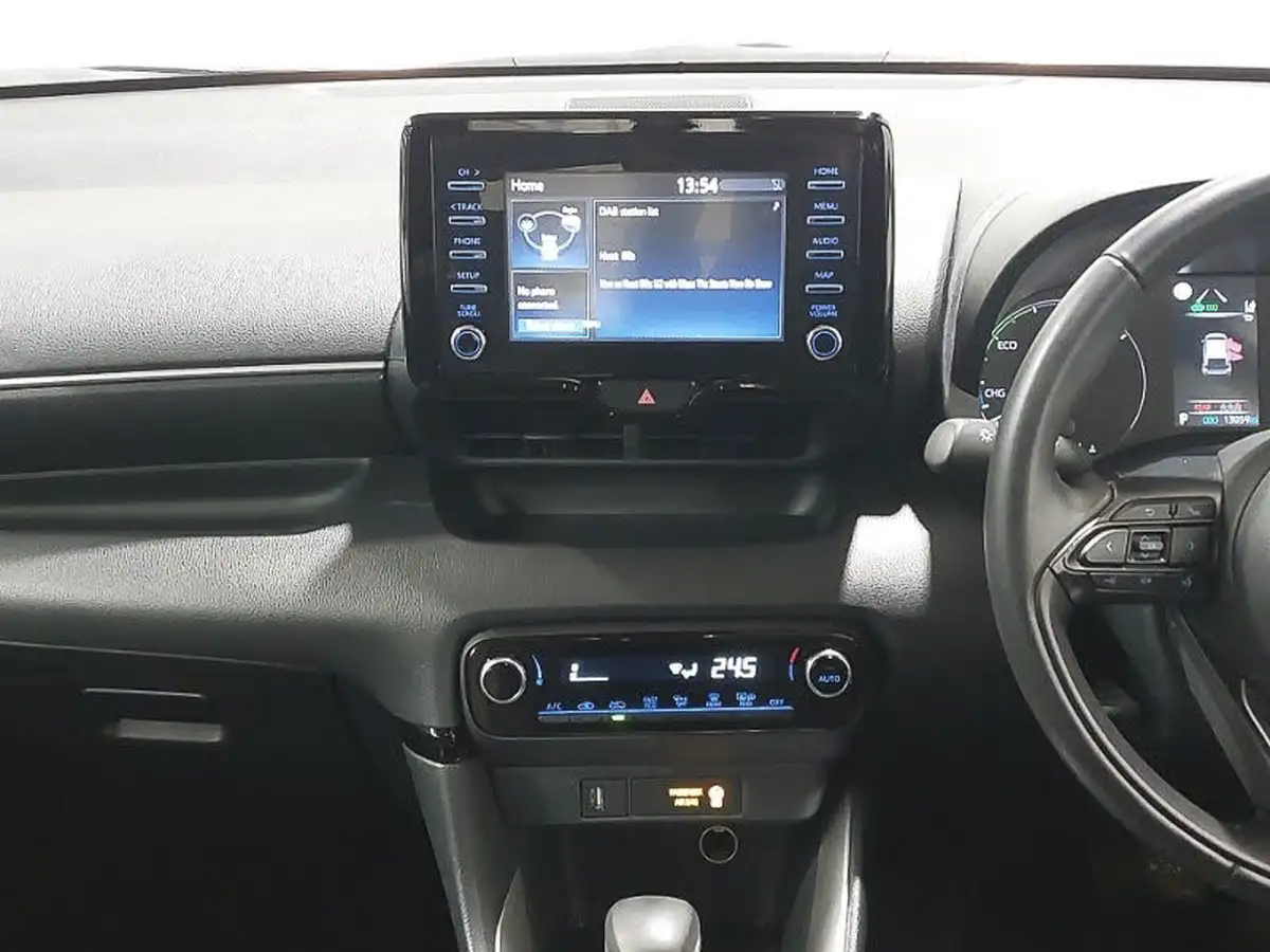 2022-mazda-mazda2-15-pure-big-9