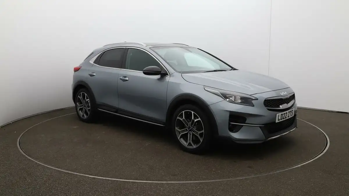 2022-kia-xceed-15-t-gdi-4-big-1