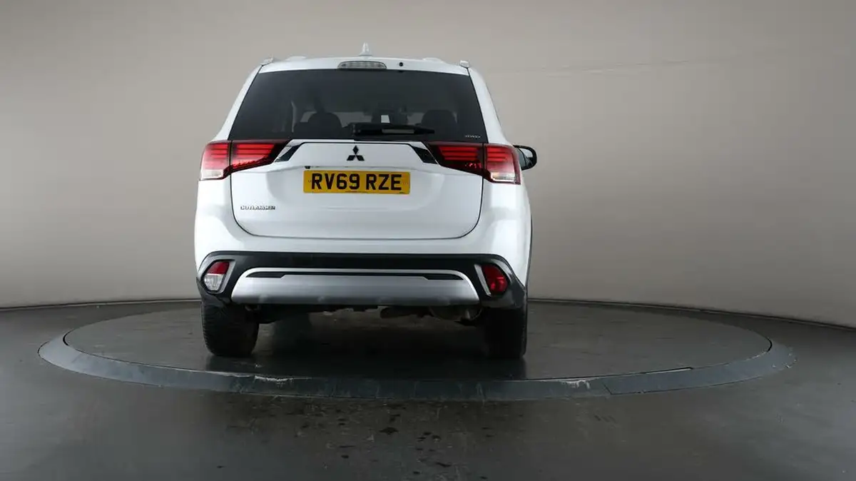 2019-mitsubishi-outlander-20-exceed-big-27