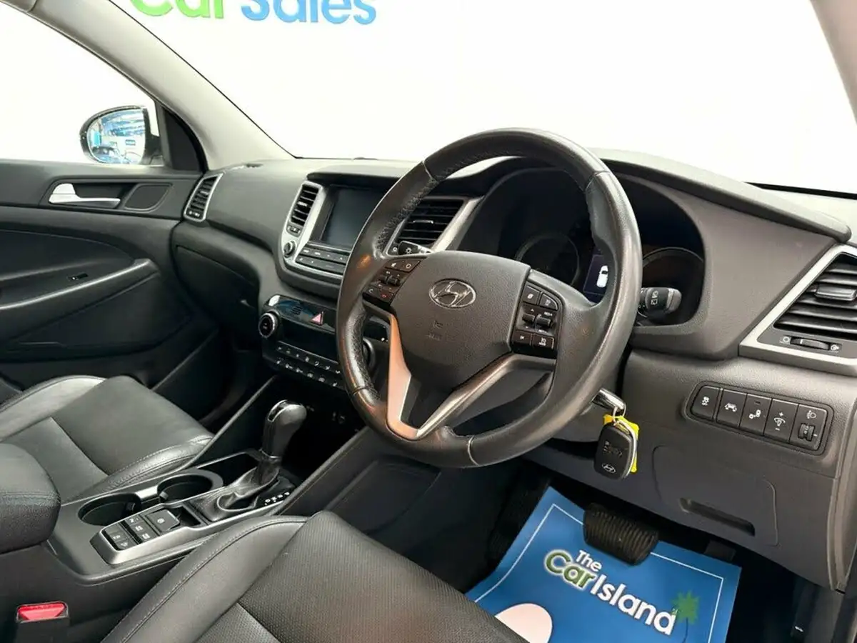 2017-hyundai-tucson-17crdi-blue-drive-premium-141ps-dct-big-14