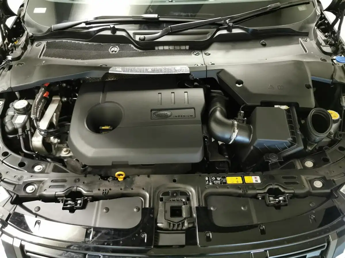 2024-land-rover-range-rover-evoque-15-p270e-dynamic-se-big-33
