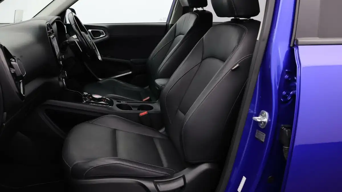 2021-kia-soul-ev-first-edition-big-13
