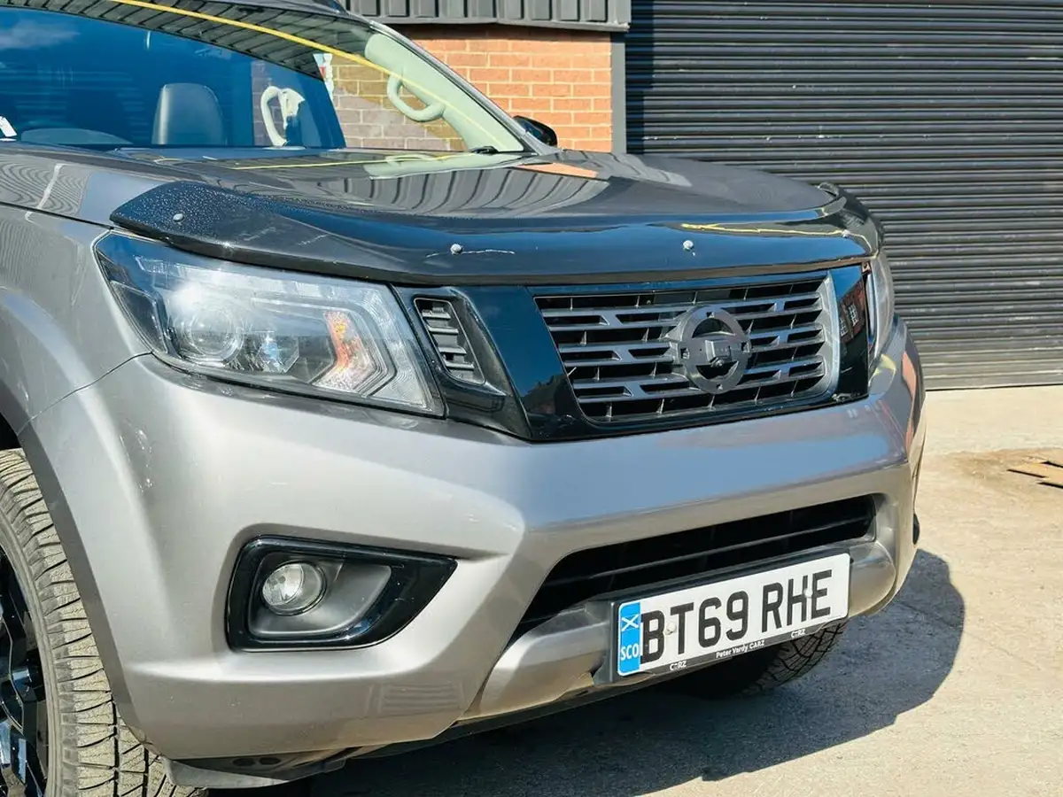 2019-nissan-navara-23dci-tt-n-guard-8-navileathersunroof-auto-big-28