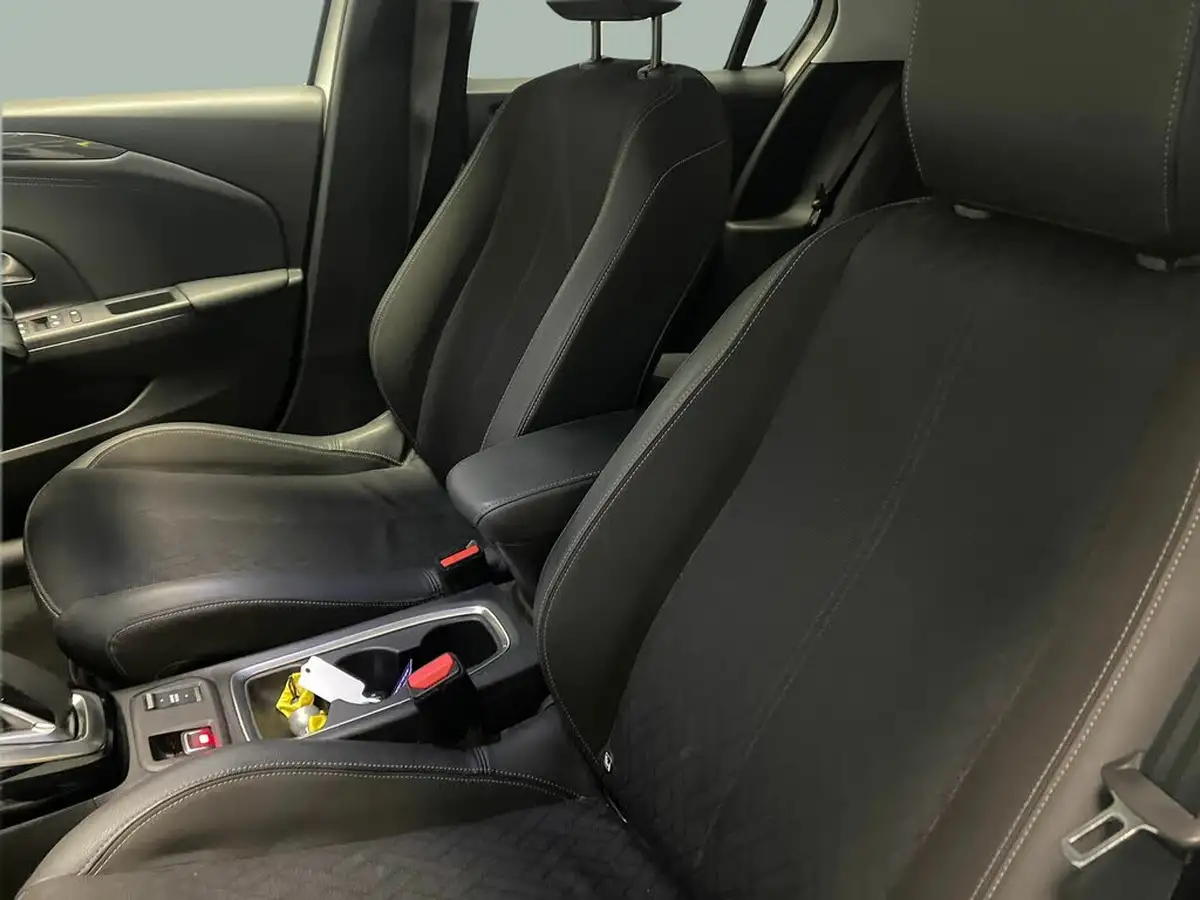 2020-vauxhall-corsa-e-elite-nav-74kw-big-26