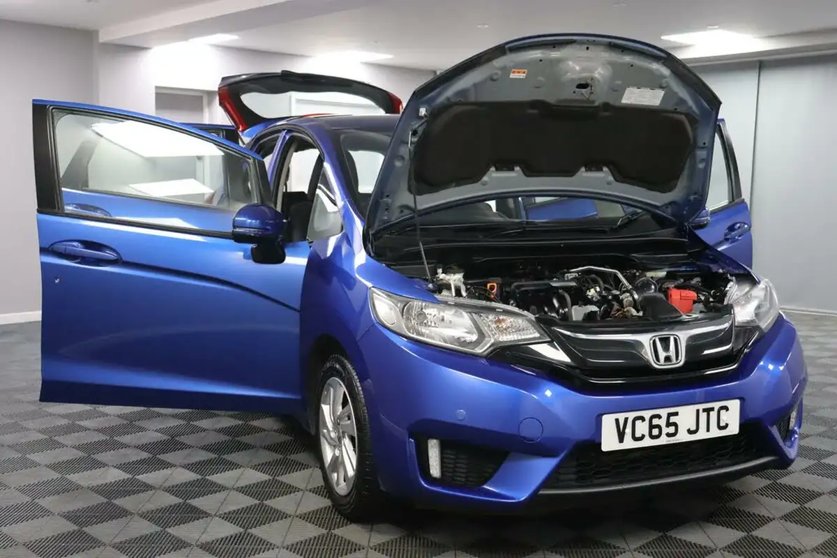 2015-honda-jazz-13-i-vtec-se-cvt-big-11
