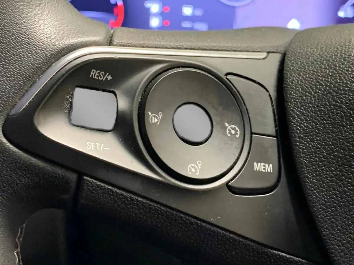 2023-vauxhall-grandland-12-gs-130ps-big-20