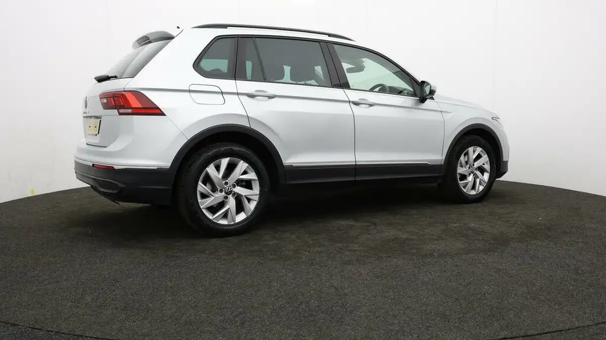 2021-volkswagen-tiguan-15-tsi-life-150ps-dsg-big-26