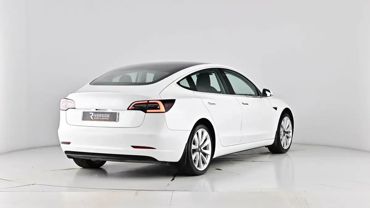 2020-tesla-model-3-e-standard-plus-big-73
