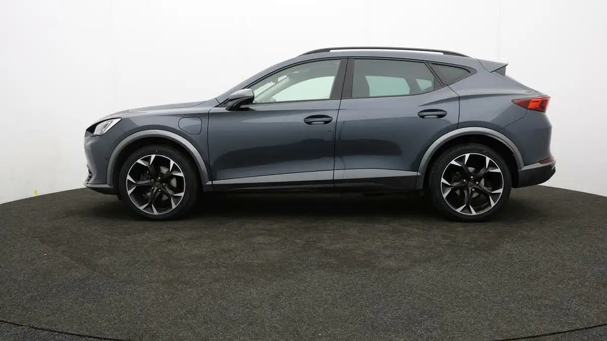2021-cupra-formentor-14-e-hybrid-v2-big-3