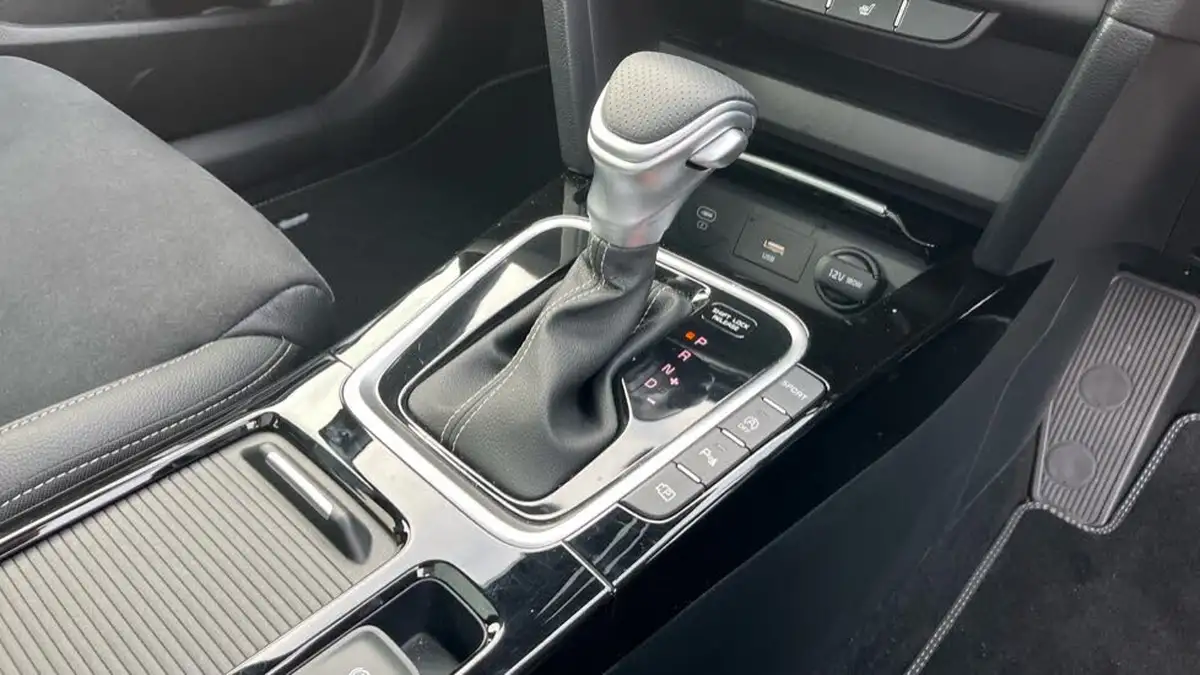 2024-kia-pro-ceed-15-t-gdi-gt-line-s-138bhp-big-41