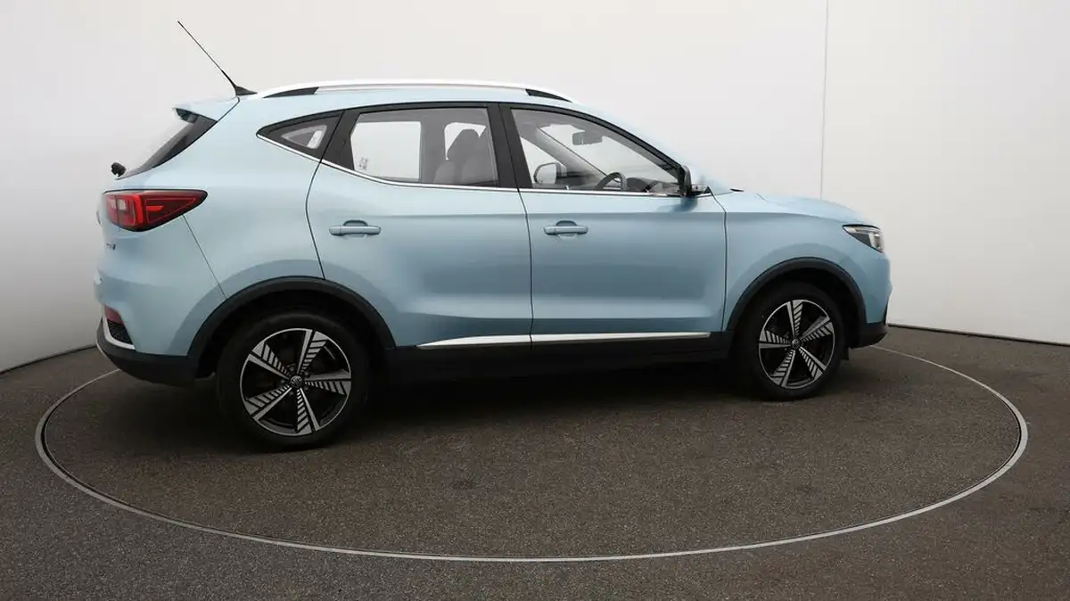 2021-mg-zs-suv-e-exclusive-ev-big-45