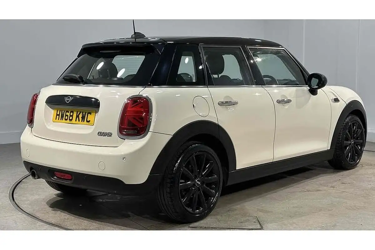 2018-mini-cooper-15-cooper-series-ii-ss-hatchback-5d-big-5